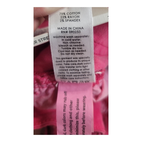 PacSun Pink Jean Shorts Vibrant Denim Style - Picture 4 of 6